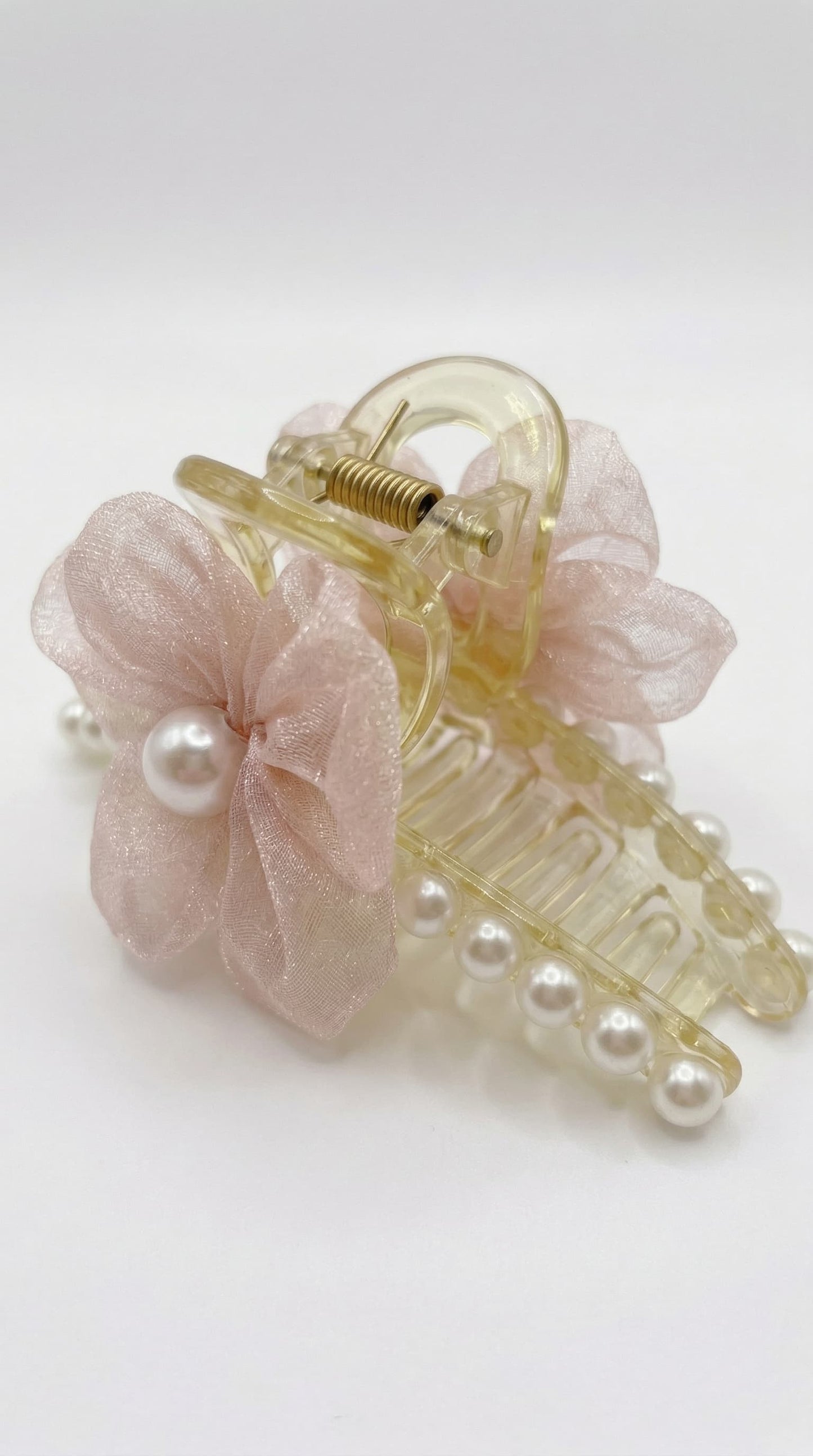 Pearl Flower Hair Claw Clip